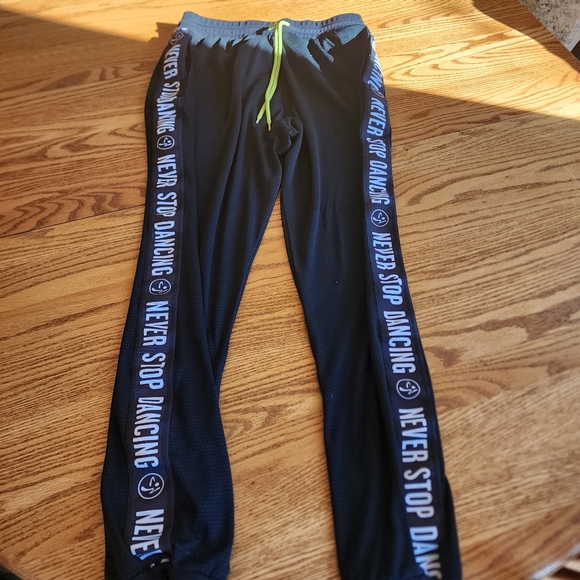 ZUMBAWEAR - Picture 4 of 7